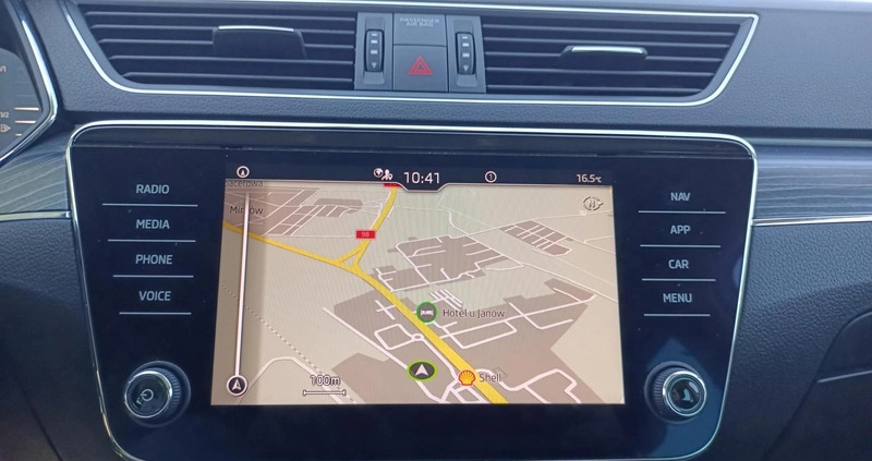 Skoda Superb cena 84900 przebieg: 185696, rok produkcji 2020 z Maszewo małe 352